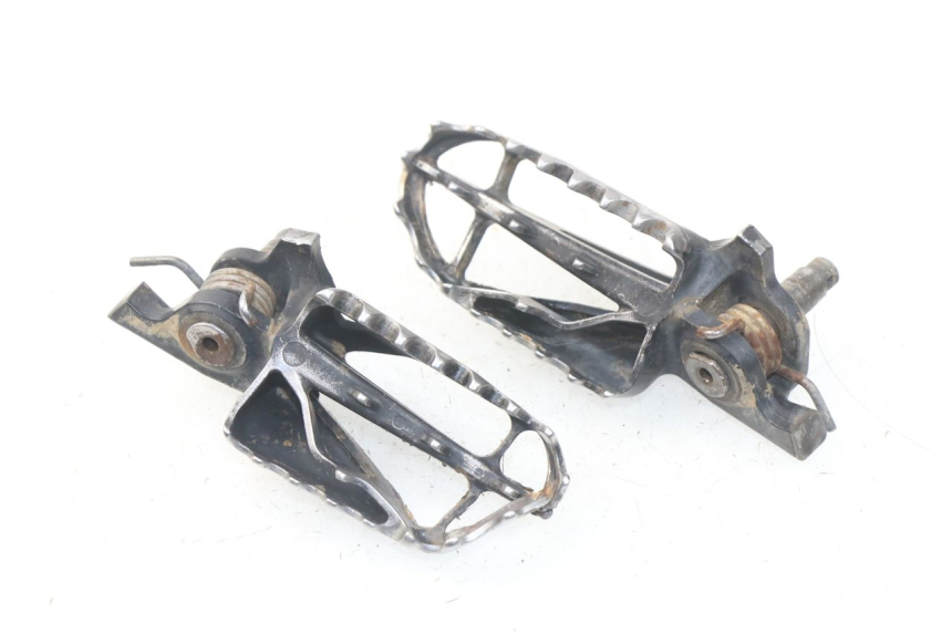 photo de PAIR FRONT FOOTREST HONDA CRF CR-F 450 (2005 - 2008) - Main view