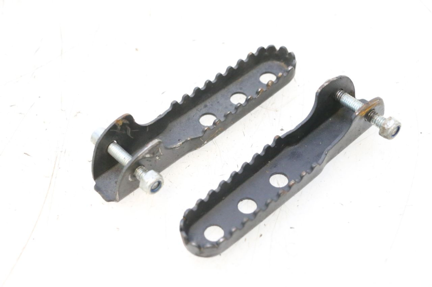 photo de PAIR OF FRONT FOOTRESTS ORION DELTA DIRT BIKE 50 - Main view