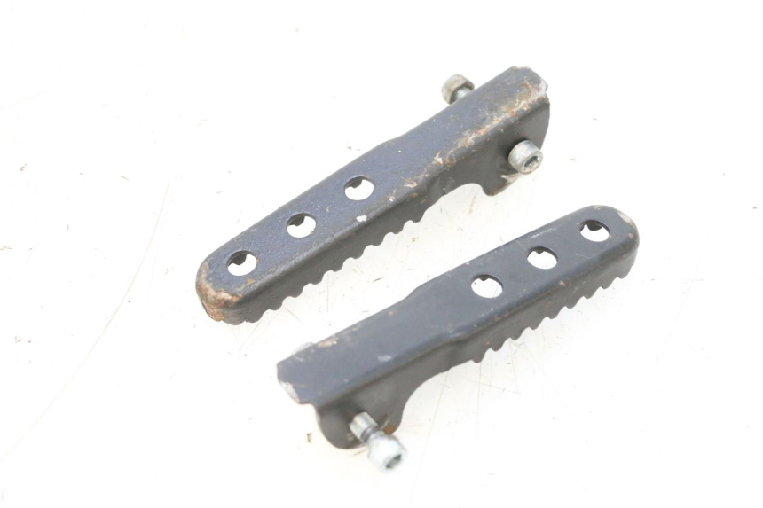photo de PAIR OF FRONT FOOTRESTS ORION DELTA DIRT BIKE 50 - Component detail