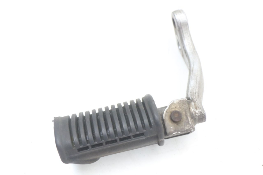 photo de PAIR FRONT FOOTREST SUZUKI GN 125 (1997 - 2000) - Checked used part