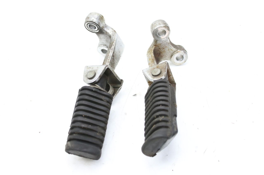 photo de PAIR OF FRONT FOOTRESTS SYM HUSKY 125 (1999 - 2005) - Product overview