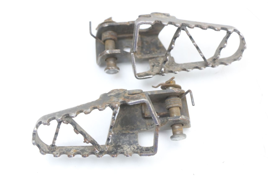 photo de PAIR FRONT FOOTREST YCF PIT BIKE 125 (2010 - 2018) - Main view