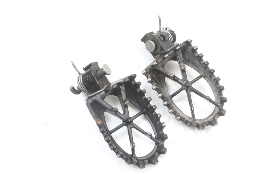 photo de PAIR FRONT FOOTREST APOLLO RFZ 140 - Component detail