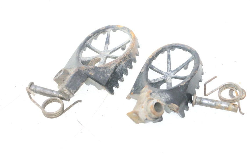 photo de PAIR FRONT FOOTREST APOLLO RFZ 140 - Alternative perspective