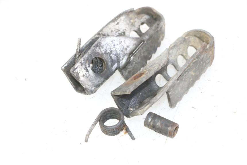 photo de PAIR OF FRONT FOOTRESTS GILERA SMT SUPERMOTARD 50 (2009 - 2017) - Product overview