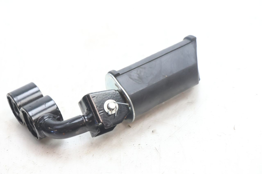 photo de PAIR FRONT FOOTREST YAMASAKI STREET 50 (2013 - 2018) - Surface and material condition