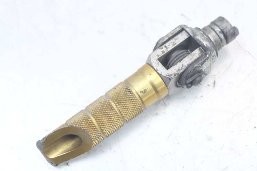 photo de PAIR OF FRONT FOOTRESTS SUZUKI SV N 650 (1999 - 2002) - Checked used part