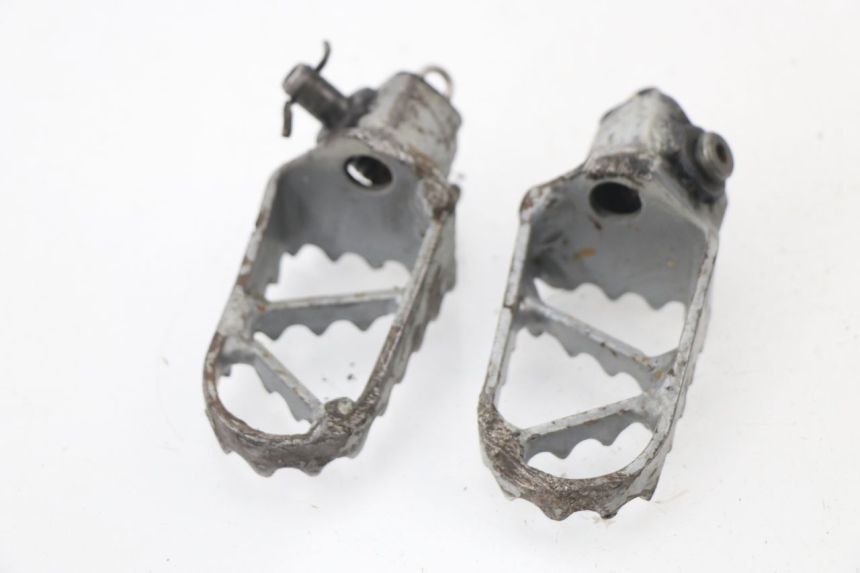 photo de PAIR FRONT FOOTREST KTM SX 65 (2003 - 2008) - Component detail
