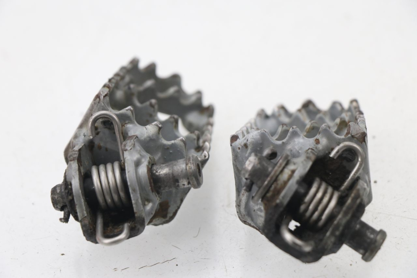 photo de PAIR FRONT FOOTREST KTM SX 65 (2003 - 2008) - Technical close-up