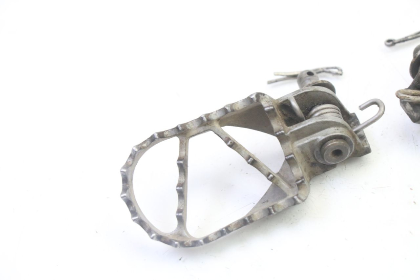 photo de PAIR FRONT FOOTREST KTM SX 85 (2013 - 2017) - Component detail