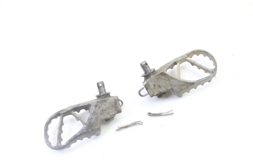 photo de PAIR FRONT FOOTREST KTM SX 85 (2013 - 2017) - Technical close-up