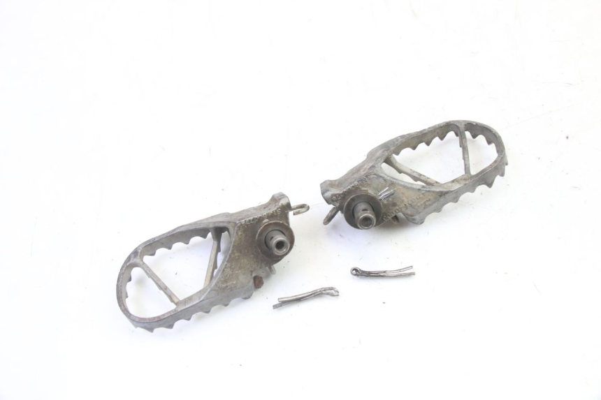 photo de PAIR FRONT FOOTREST KTM SX 85 (2013 - 2017) - Product overview