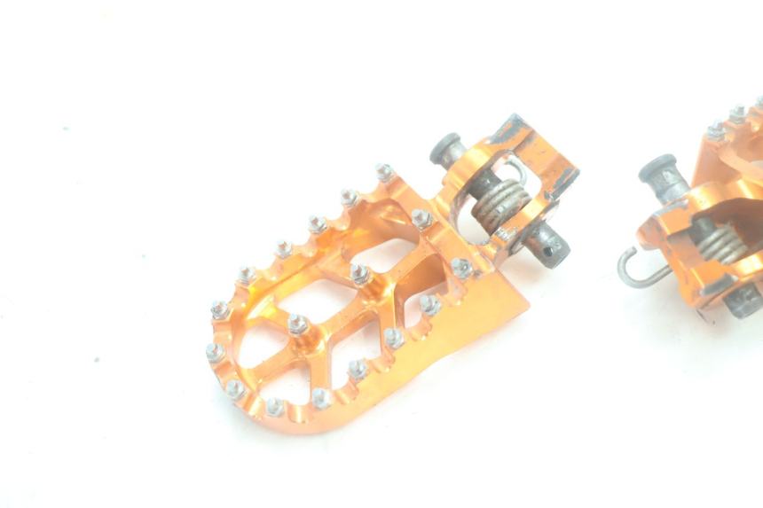 photo de PAIR FRONT FOOTREST KTM SX 85 (2018 - 2024) - Component detail