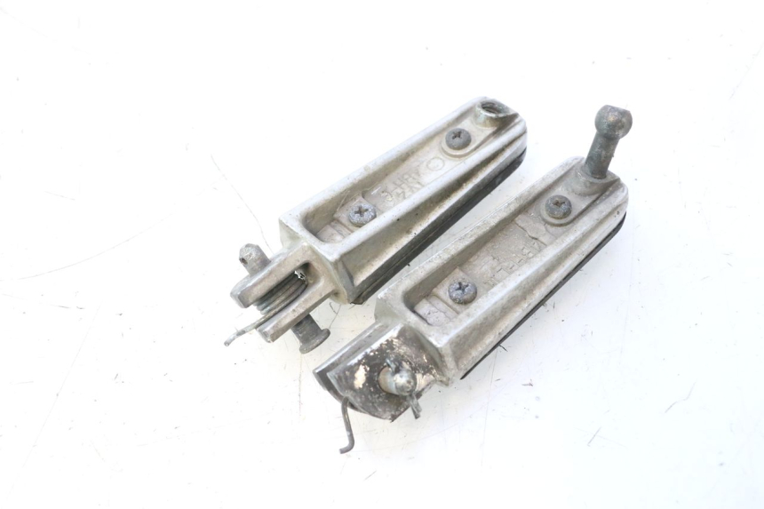 photo de PAIR FRONT FOOTREST YAMAHA TDM ABS 900 (2002 - 2014) - Fixing points details