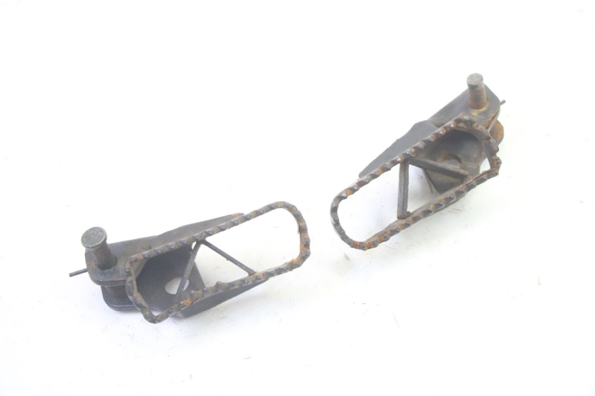 photo de PAIR FRONT FOOTREST KSR TR SM 50 (2015 - 2018) - Technical close-up