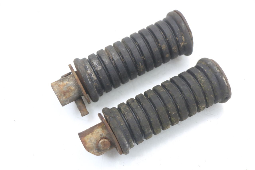 photo de PAIR FRONT FOOTREST SUZUKI TS X 80 (1984 - 1988) - Main view