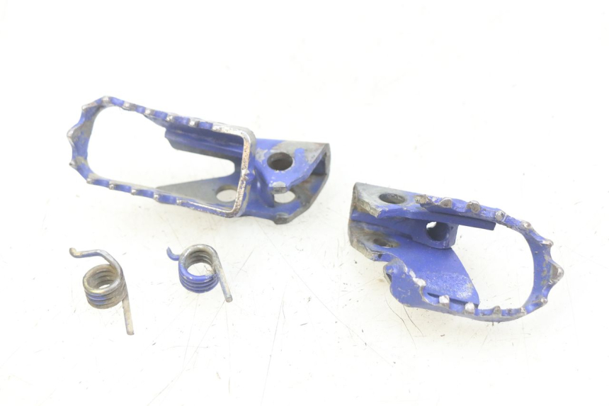 photo de PAIR OF FRONT FOOTRESTS YAMAHA TTR 125 (2000 - 2020) - Main view