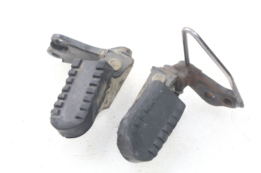 photo de PAIR FRONT FOOTREST YAMAHA TW 125 (1998 - 2002) - Main view