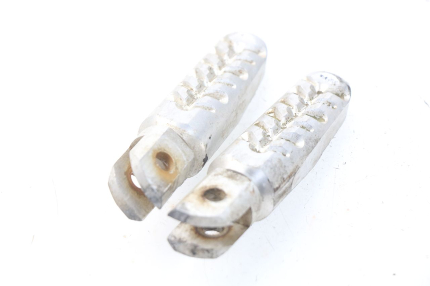 photo de PAIR FRONT FOOTREST YAMAHA XJ600 XJ DIVERSION 600 (1992 - 1997) - Zoom on usage condition