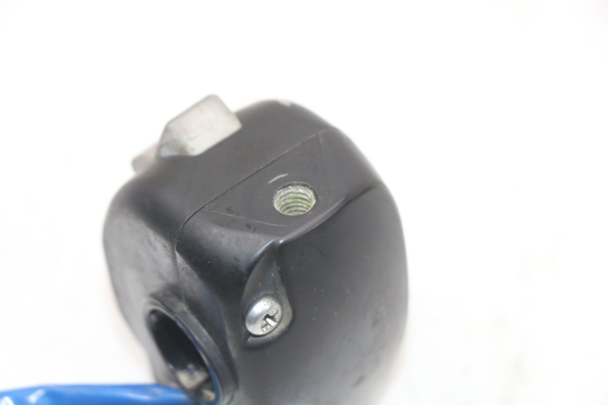 photo de HAND SWITCHES KYMCO AGILITY 4T 50 (2018 - 2022) - Fixing points details