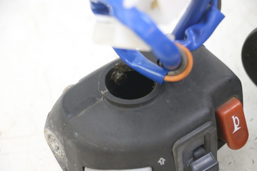 photo de HAND SWITCHES KYMCO AGILITY 4T 50 (2005 - 2018) - Markings and original references