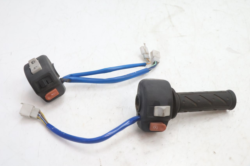 photo de HAND SWITCHES KYMCO AGILITY 4T 50 (2005 - 2018) - Main view