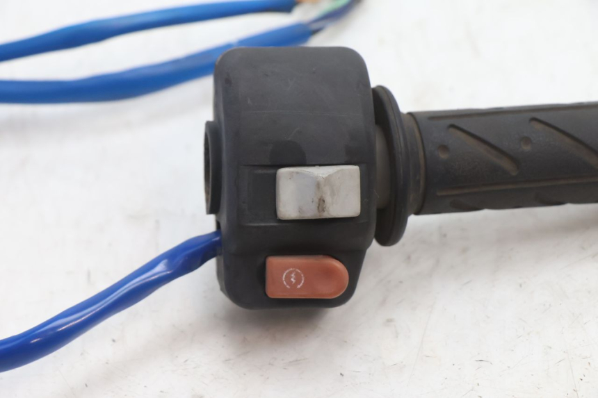 photo de HAND SWITCHES KYMCO AGILITY 4T 50 (2005 - 2018) - Alternative perspective