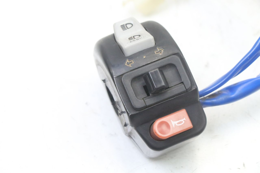 photo de HAND SWITCHES KYMCO AGILITY 4T 50 (2018 - 2022) - Technical close-up