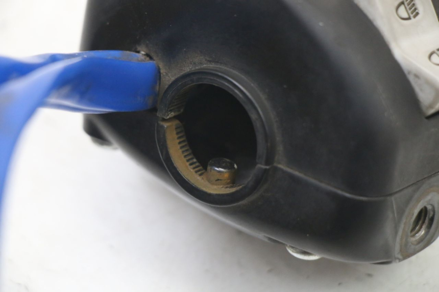 photo de HAND SWITCHES KYMCO AGILITY 4T 50 (2018 - 2022) - Surface and material condition