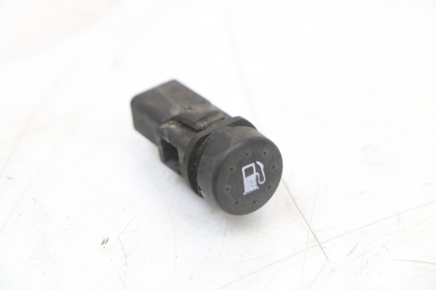 photo de HANDLEBAR SWITCHES PIAGGIO X10 125 (2012 - 2017) - Alternative perspective