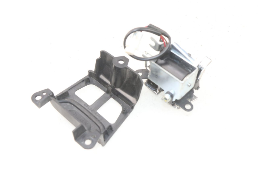 photo de HAND SWITCHES YAMAHA YP T-MAX TMAX 530 (2017 - 2020) - Alternative perspective