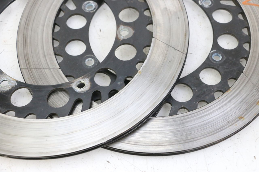 photo de PAIR FRONT BRAKE DISC YAMAHA FJ 36Y 1100 (1984 - 1985) - Surface and material condition