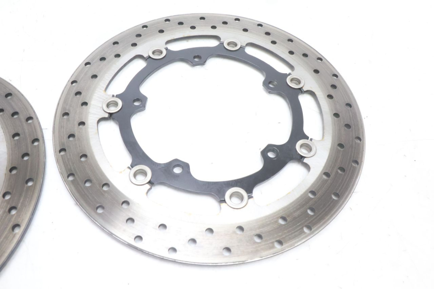 photo de PAIR FRONT BRAKE DISC YAMAHA FZ8 800 (2010 - 2016) - Alternative perspective