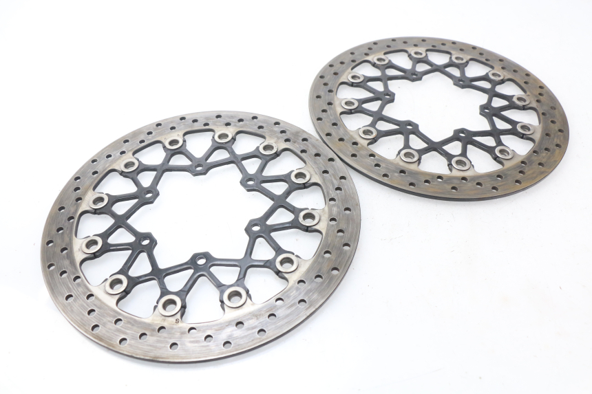 photo de PAIR FRONT BRAKE DISC SUZUKI GSX-R GSXR K16 1000 (2012 - 2016) - Component detail