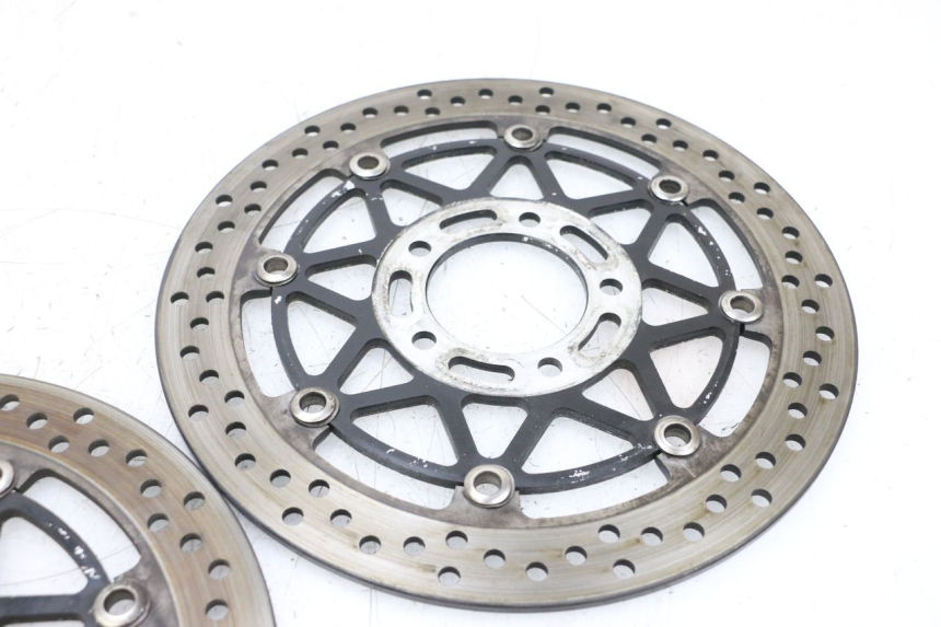 photo de PAIR FRONT BRAKE DISC SUZUKI GSXR GSX-R 1000 (2003 - 2004) - Fixing points details