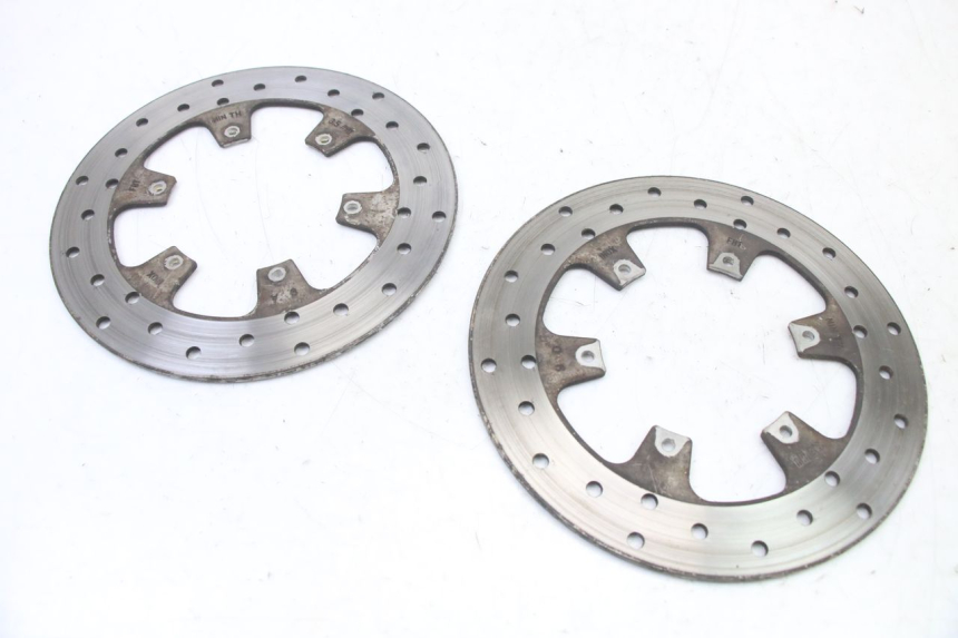 photo de PAIR FRONT BRAKE DISC PIAGGIO MP3 LT 400 (2007 - 2012) - Alternative perspective