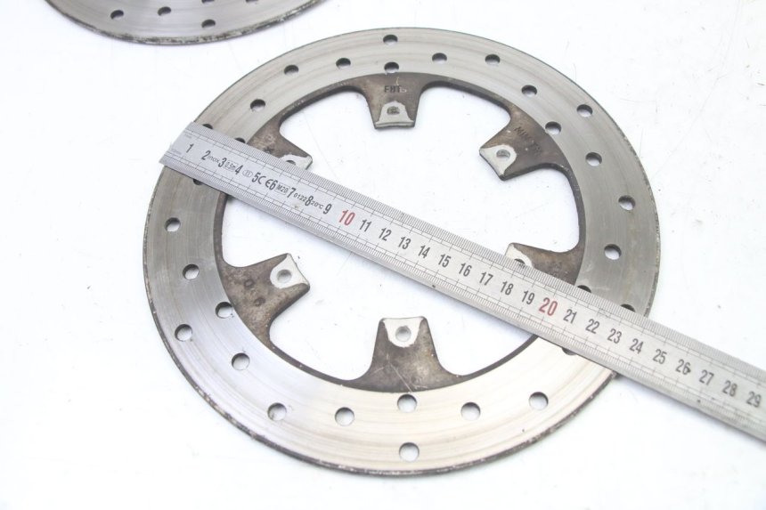 photo de PAIR FRONT BRAKE DISC PIAGGIO MP3 LT 400 (2007 - 2012) - Technical close-up