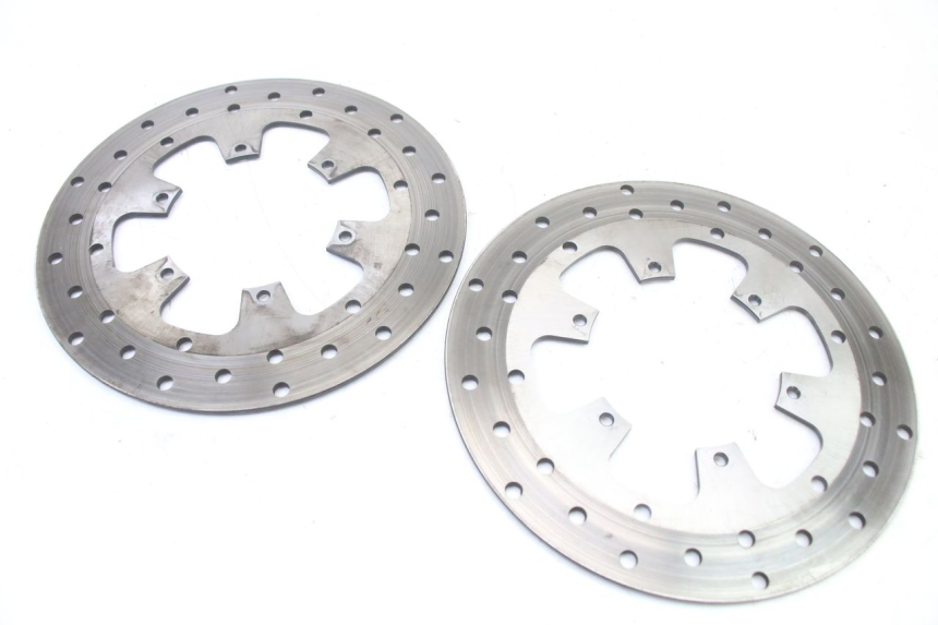 photo de PAIR OF FRONT BRAKE DISCS PIAGGIO MP3 500 (2014 - 2017) - Alternative perspective