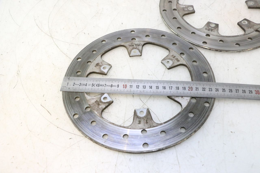 photo de PAIR FRONT BRAKE DISC PIAGGIO MP3 125 (2006 - 2014) - Technical close-up
