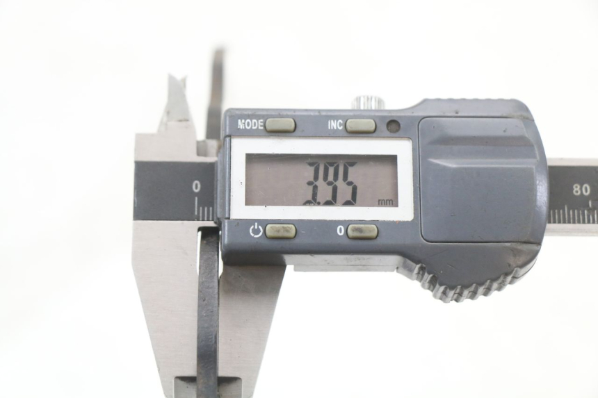 photo de PAIR FRONT BRAKE DISC REGAL RAPTOR RAXTER 2 125 (2007 - 2015) - Fixing points details