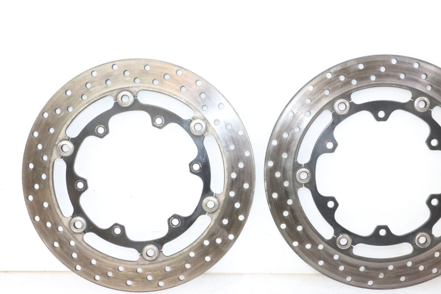photo de PAIR OF FRONT BRAKE DISCS YAMAHA TDM ABS 900 (2002 - 2014) - High-resolution close-up