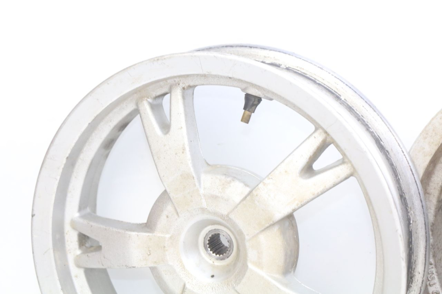 photo de PAIR OF RIMS PEUGEOT KISBEE 2T 50 (2010 - 2017) - Distinctive features