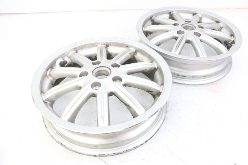 photo de WHEEL SET PIAGGIO MP3 LT 300 (2010 - 2016) - Alternative perspective