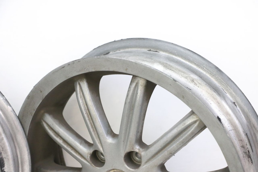 photo de RIMS PAIR PIAGGIO MP3 125 (2006 - 2014) - Focus on structure