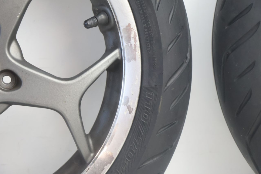 photo de RIMS PAIR PIAGGIO MP3 500 (2016 - 2018) - Surface and material condition