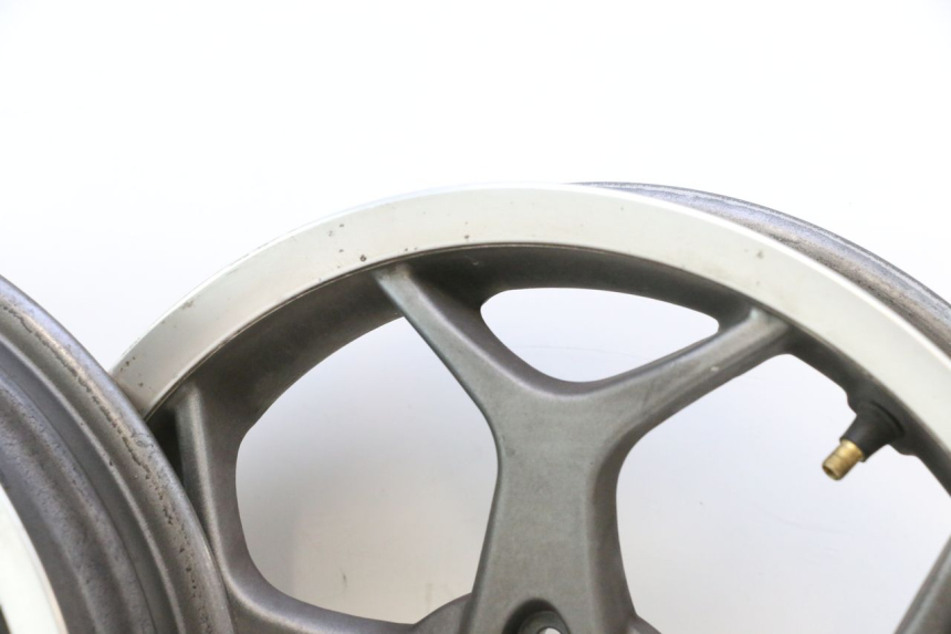 photo de RIMS PAIR PIAGGIO MP3 500 (2016 - 2018) - Fixing points details