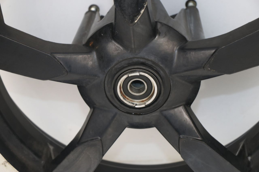 photo de RIMS PAIR PEUGEOT SATELIS 125 (2006 - 2009) - Focus on structure