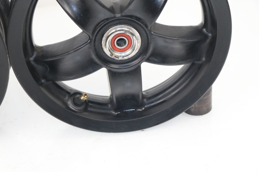 photo de RIMS PAIR PIAGGIO ZIP 2T 50 (2009 - 2019) - Distinctive features