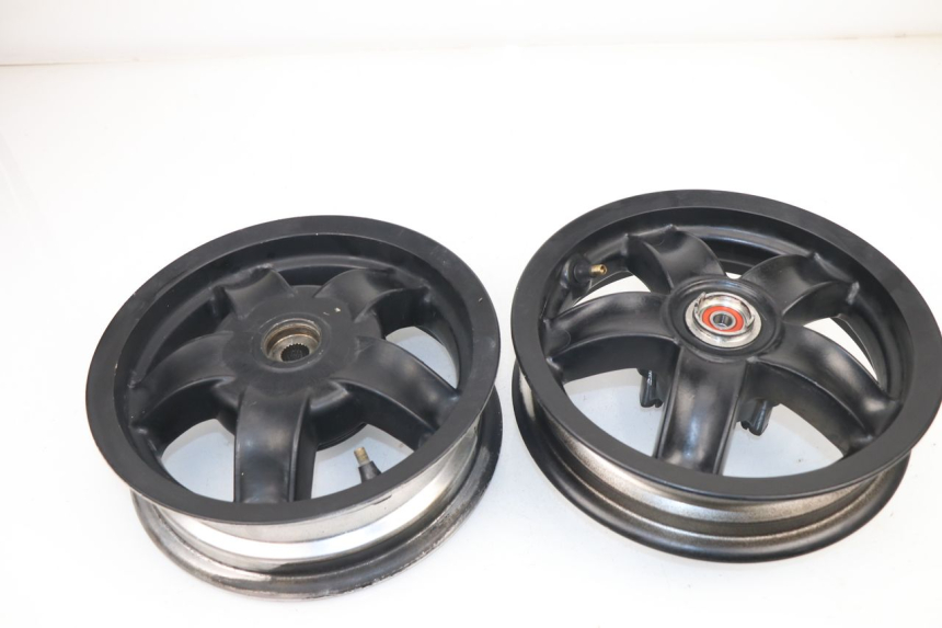 photo de RIMS PAIR PIAGGIO ZIP 2T 50 (2009 - 2019) - Technical close-up