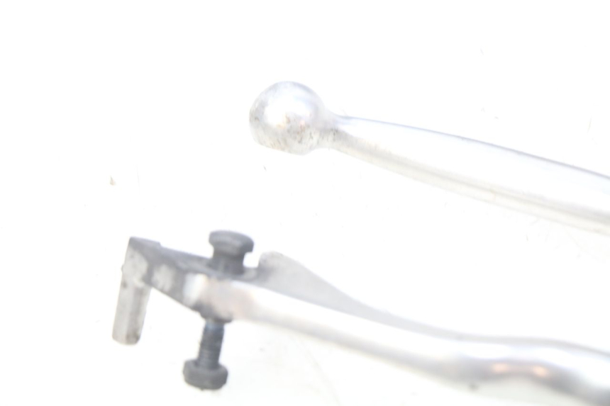photo de BRAKE LEVER PAIR SUZUKI BURGMAN 125 (2007 - 2014) - Fixing points details